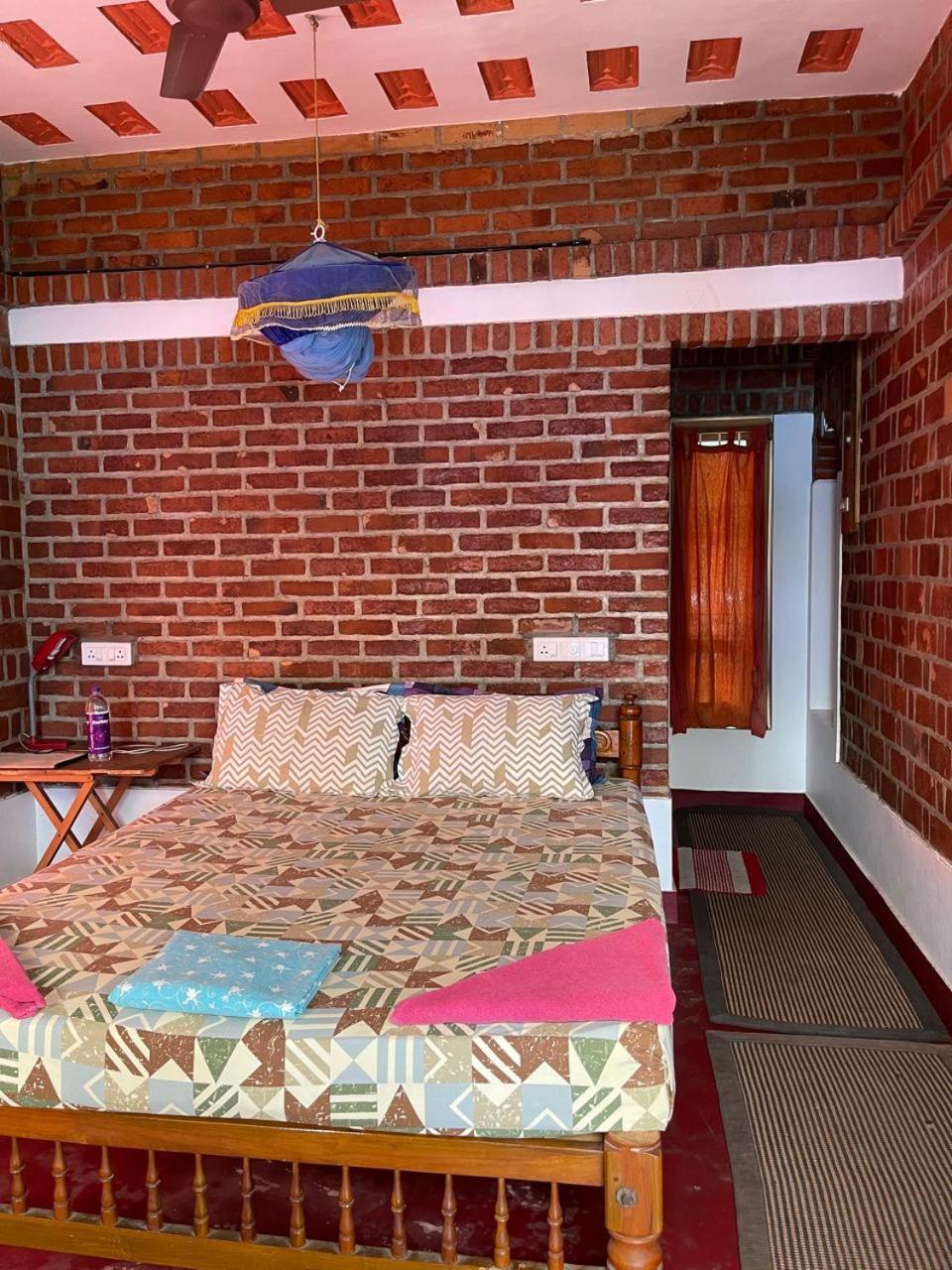 Ashtamudivillas Kollam Εξωτερικό φωτογραφία